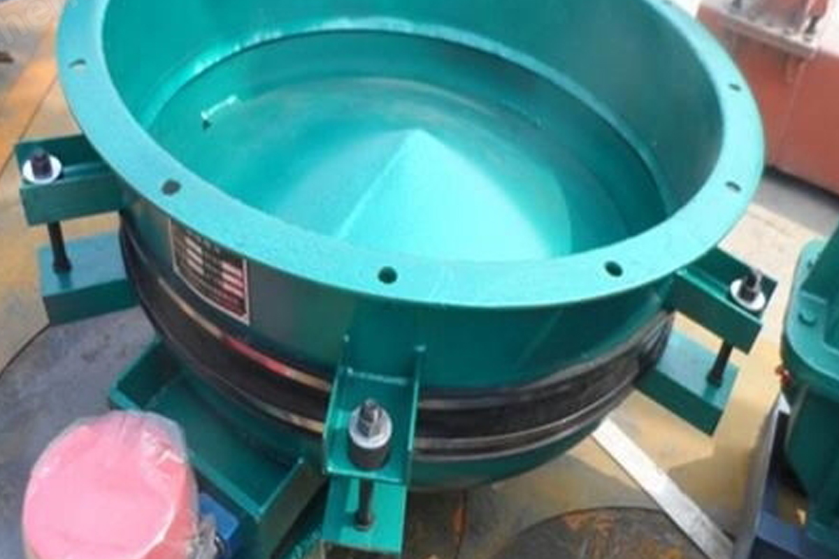 什么是慣性振動給料斗，性能特點(diǎn)怎樣